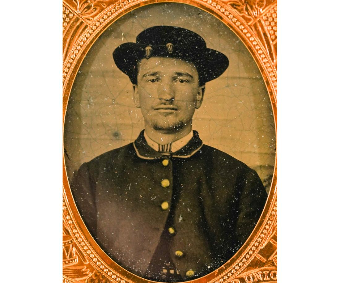 CIVIL WAR SOLDIER AMBROTYPE (1 of 3)