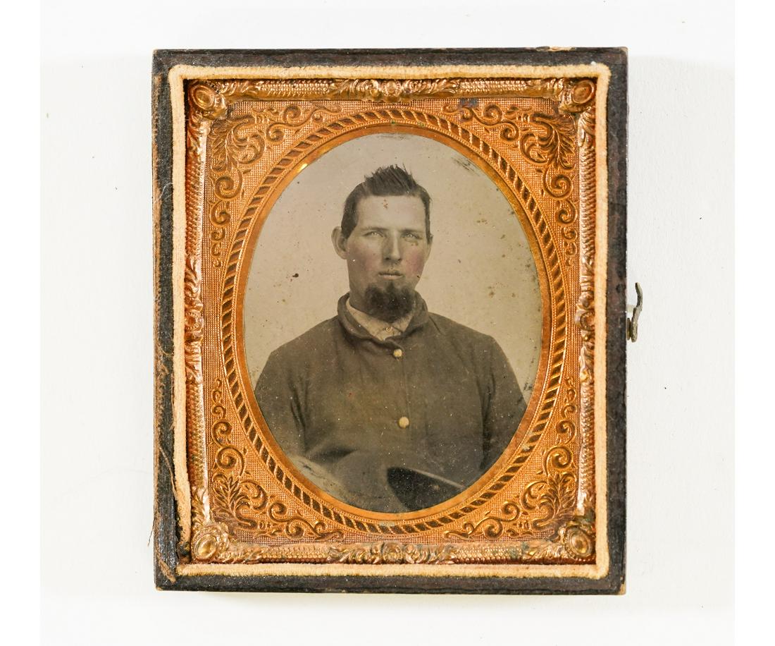 CIVIL WAR CONFEDERATE SOLDIER AMBROTYPE (1 of 3)