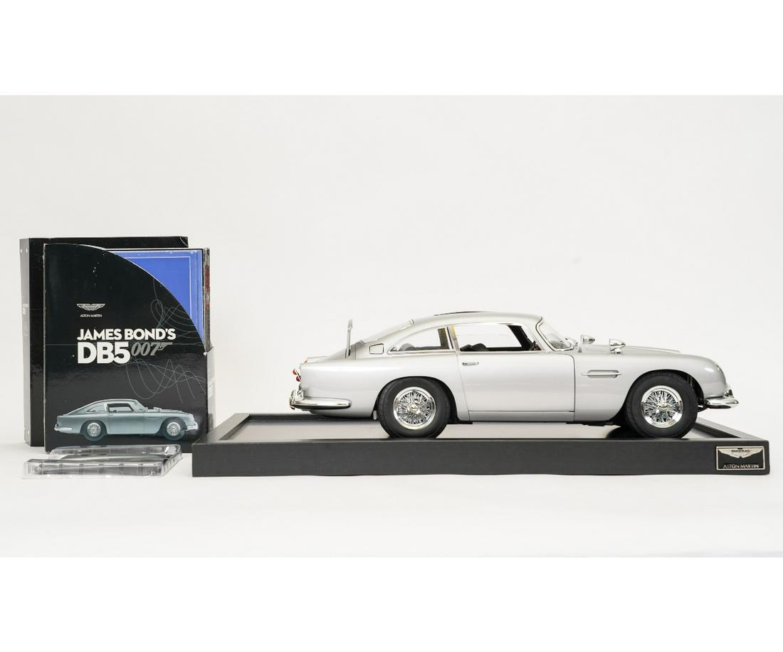 EAGLEMOSS JAMES BOND ASTON MARTIN DB5 (1 of 20)