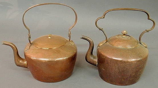 Two English brass hot water kettles, 19th c., eac: Two English brass hot water kettles, 19th c., each approx. 11"h.