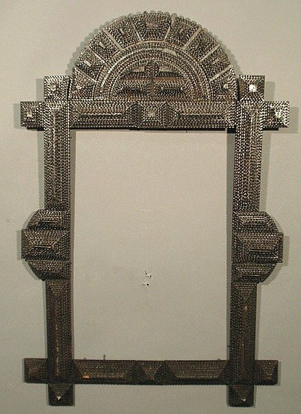 Tramp Art chip-carved wood frame with arched top.: Tramp Art chip-carved wood frame with arched top. 31"x20.5"