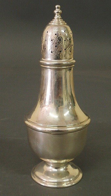 Sterling silver caster by Baldwin & Miller, New J: Sterling silver caster by Baldwin & Miller, New Jersey. 8.25"h., 5 troy oz.
