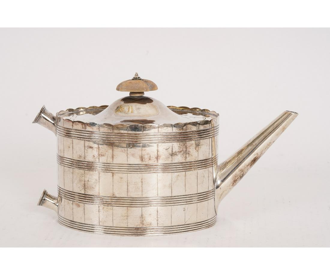 GEORGIAN SILVER TEAPOT (1 of 7)