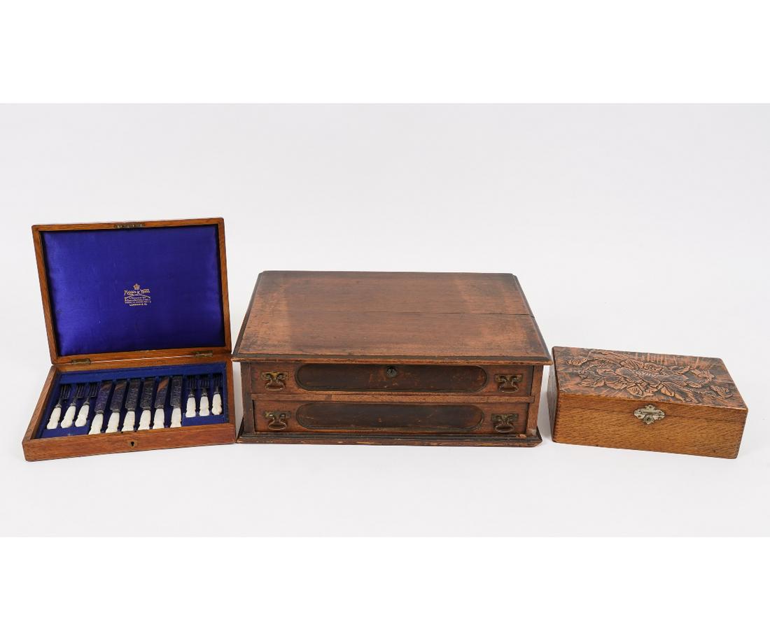 MAPPIN & WEBB SERVING SET: Mappin & Webb, London, oak-cased twelve piece serving set to include; six forks, six knives (8"l), all with mother-of-pearl carved handles, circa 1890, in the original box (2.5"h x 13"w x 10"d, lid wa