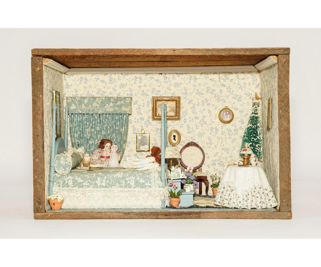 SMALL CRATE BEDROOM ROOM BOX DOLLHOUSE (1 of 5)