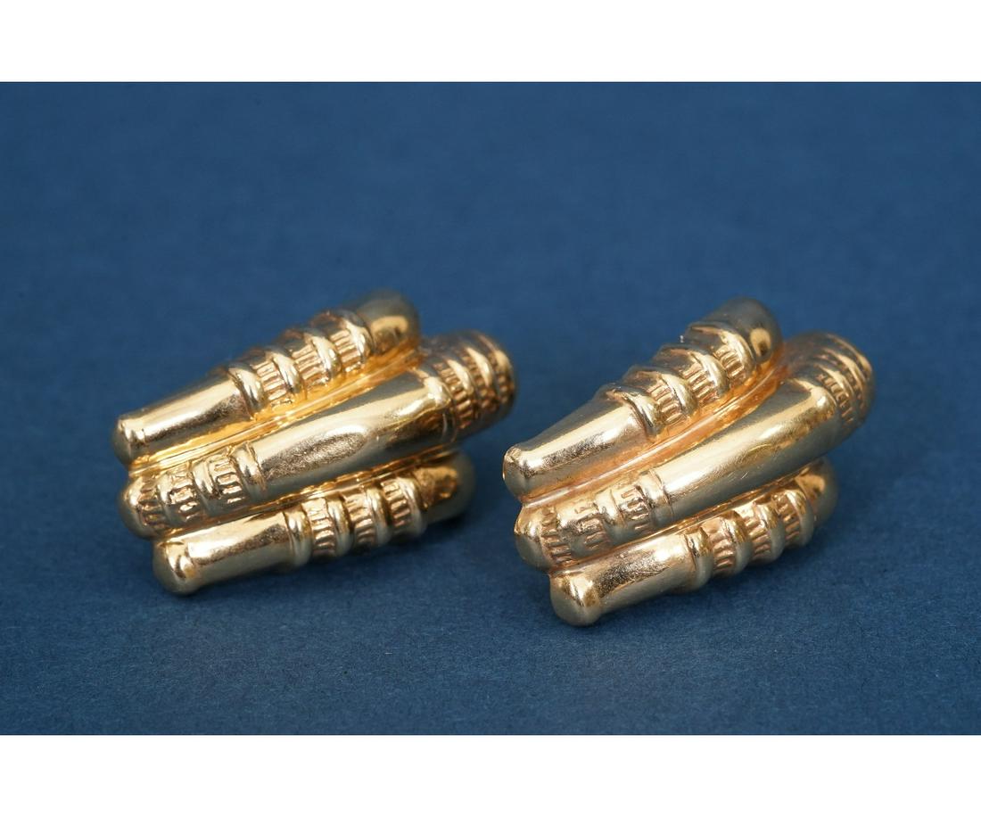 PAIR 14K GOLD EARRINGS (1 of 6)