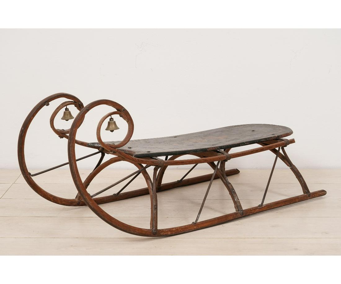 CHILDS PAINT DECORATED SLED (1 of 7)