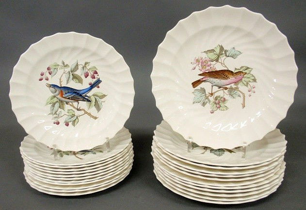 Copeland Spode bird plates to include 12 dinner p: Copeland Spode bird plates to include 12 dinner plates 10.25" and 12 luncheon plates 8.5".