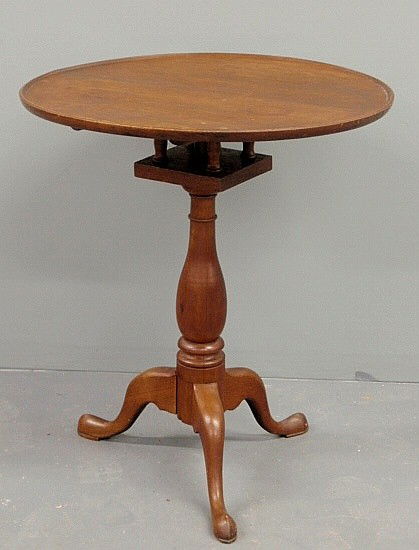 Pennsylvania Queen Anne tea table with a dish top: Pennsylvania Queen Anne tea table with a dish top, birdcage support and turned shaft. 29"h., top 26"dia.