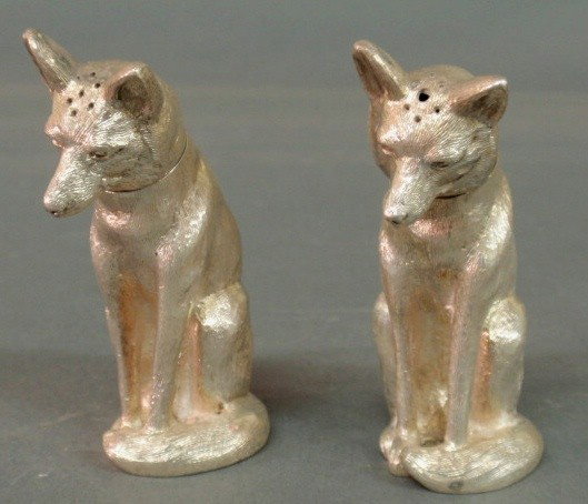 Pair of English 925 silver seated fox salt & pepp: Pair of English 925 silver seated fox salt & pepper shakers. 3"h., 8 troy oz.