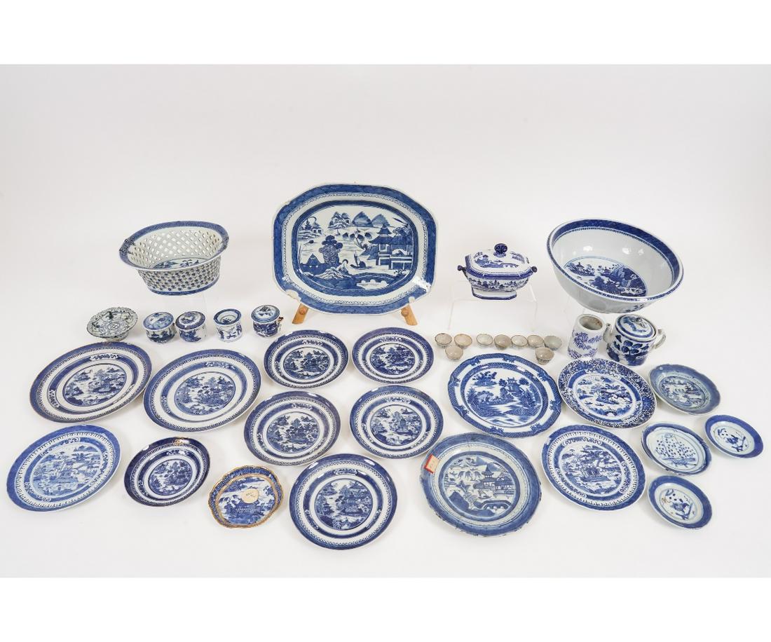 LARGE GROUPING CHINESE PORCELAIN (1 of 20)