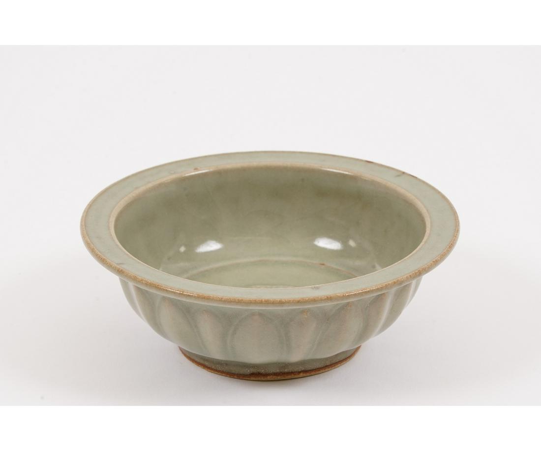 CHINESE PORCELAIN BOWL (1 of 8)