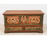 PENNSYLVANIA GERMAN PAINTED DOWER CHEST