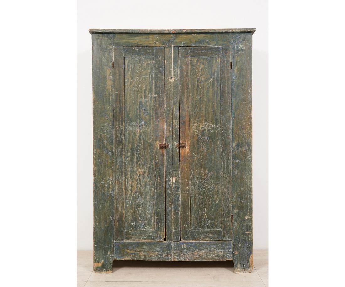 PRIMITIVE PENNSYLVANIA CUPBOARD (1 of 7)