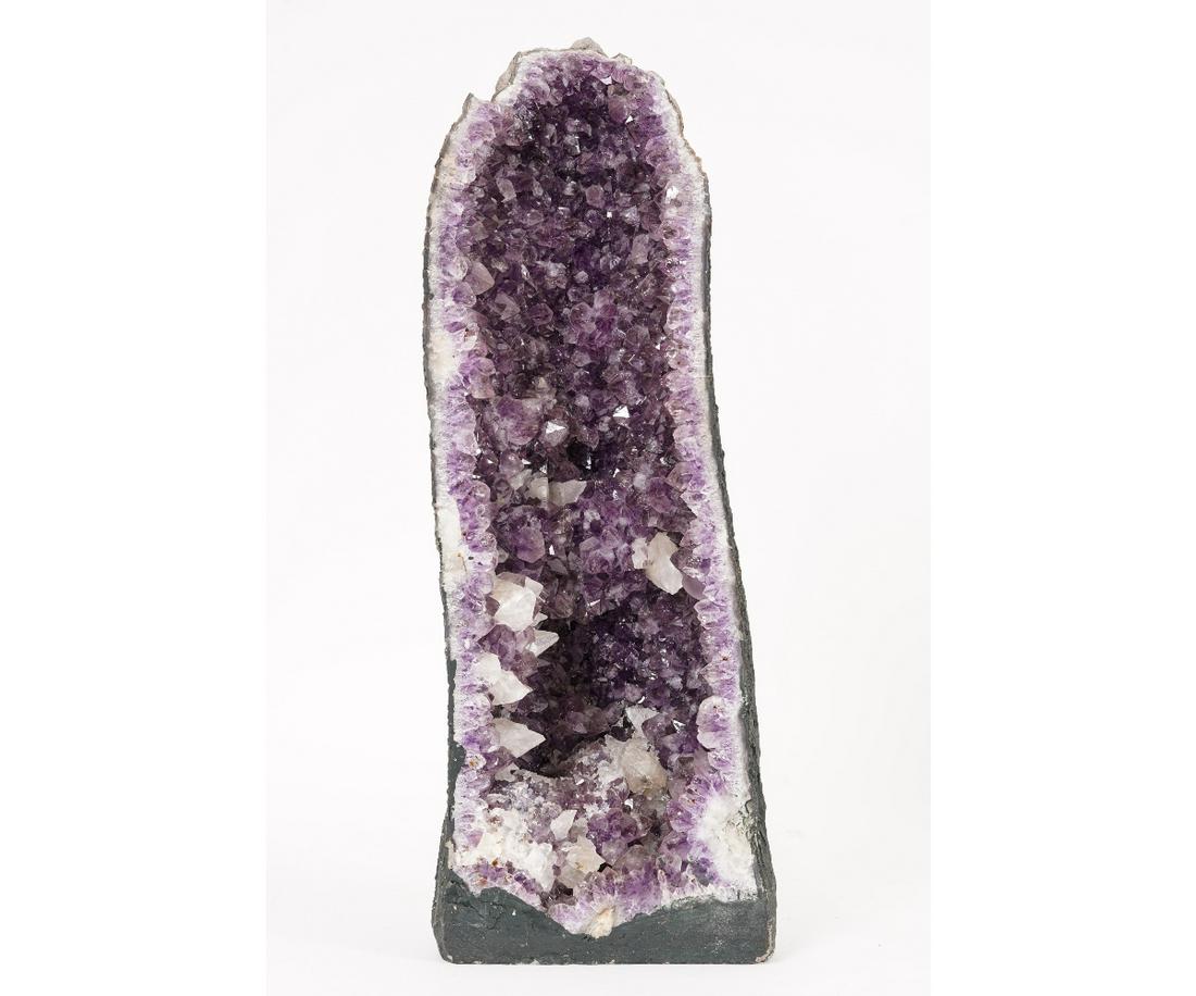 LARGE AMETHYST GEODE (1 of 7)