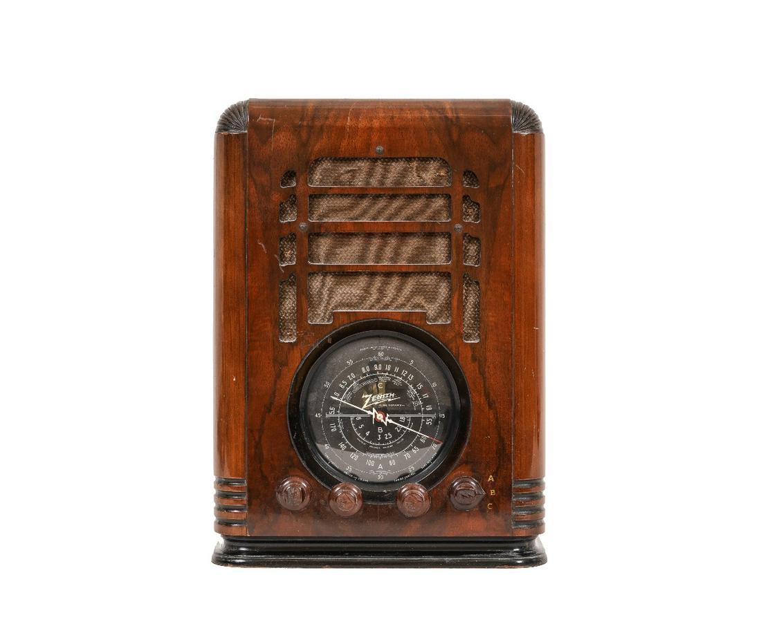 ZENITH TOMBSTONE RADIO: Zenith wood cased radio model 5-5-127, circa 1937, with police bands. 19"h x 13"w x 9"d