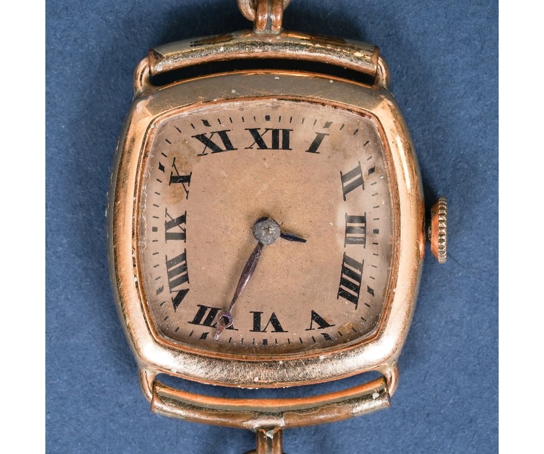 14K C. ROBERT SWISS WRIST WATCH (1 of 5)