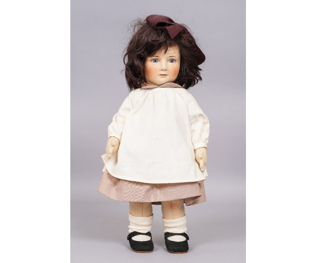 R. JOHN WRIGHT ELIZABETH DOLL: R. John Wright Elizabeth doll from the Little Children Series I, made of molded felt, fully jointed, limited edition 24 of 250. 17"h Release date: 1981-1984