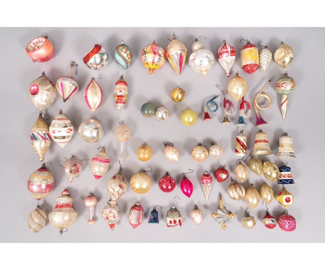 VINTAGE GLASS CHRISTMAS ORNAMENTS (1 of 5)