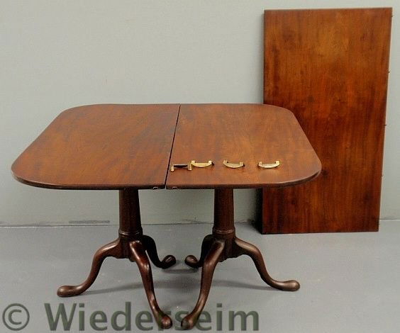 Anglo-Irish Queen Anne mahogany breakfast table,: Anglo-Irish Queen Anne mahogany breakfast table, 18th c. 27.5”h.x64.5”l.x44”w.