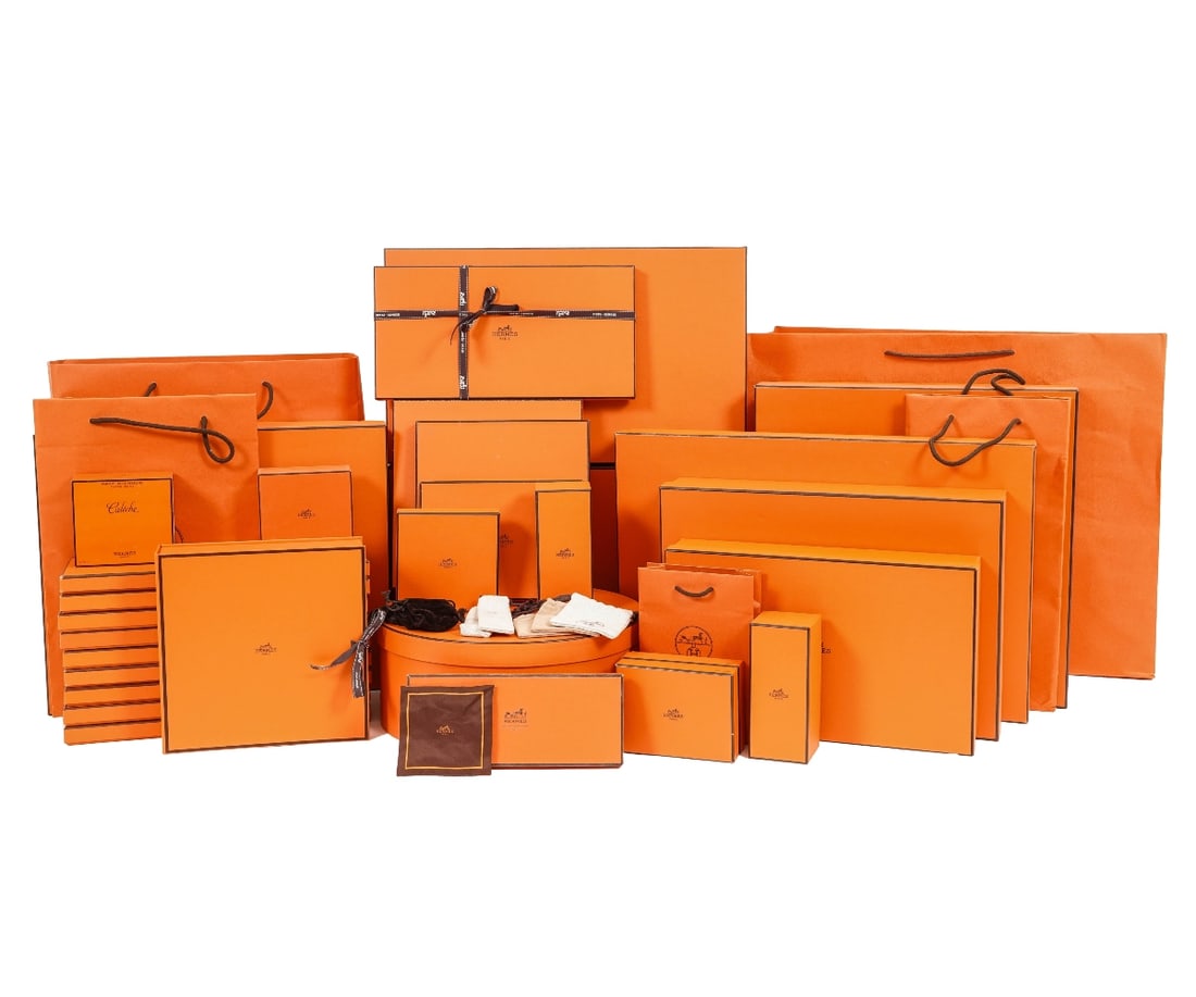 COLLECTION OF HERMES BOXES & BAGS (1 of 6)