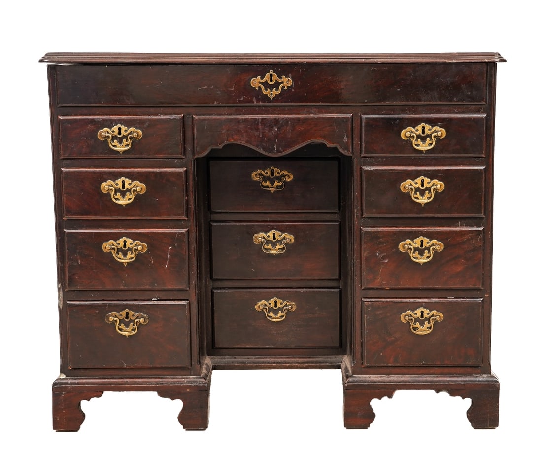 GEORGE III MAHOGANY KNEEHOLE DESK (1 of 9)