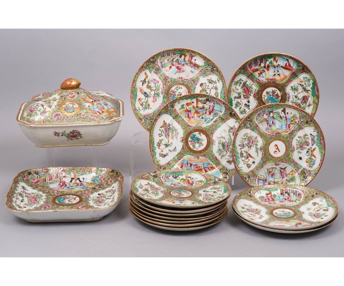 ROSE MEDALLION TABLEWARE (1 of 13)