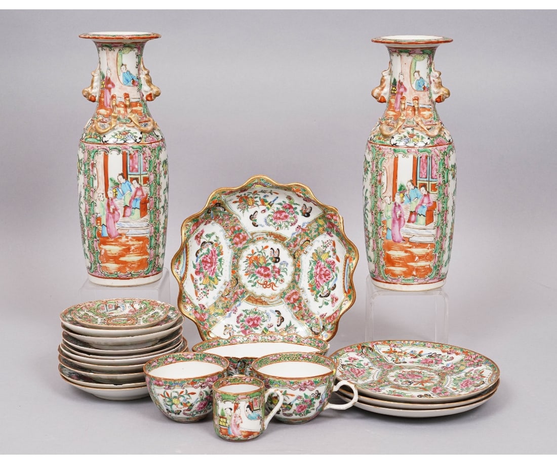 ROSE MEDALLION TABLEWARE (1 of 17)