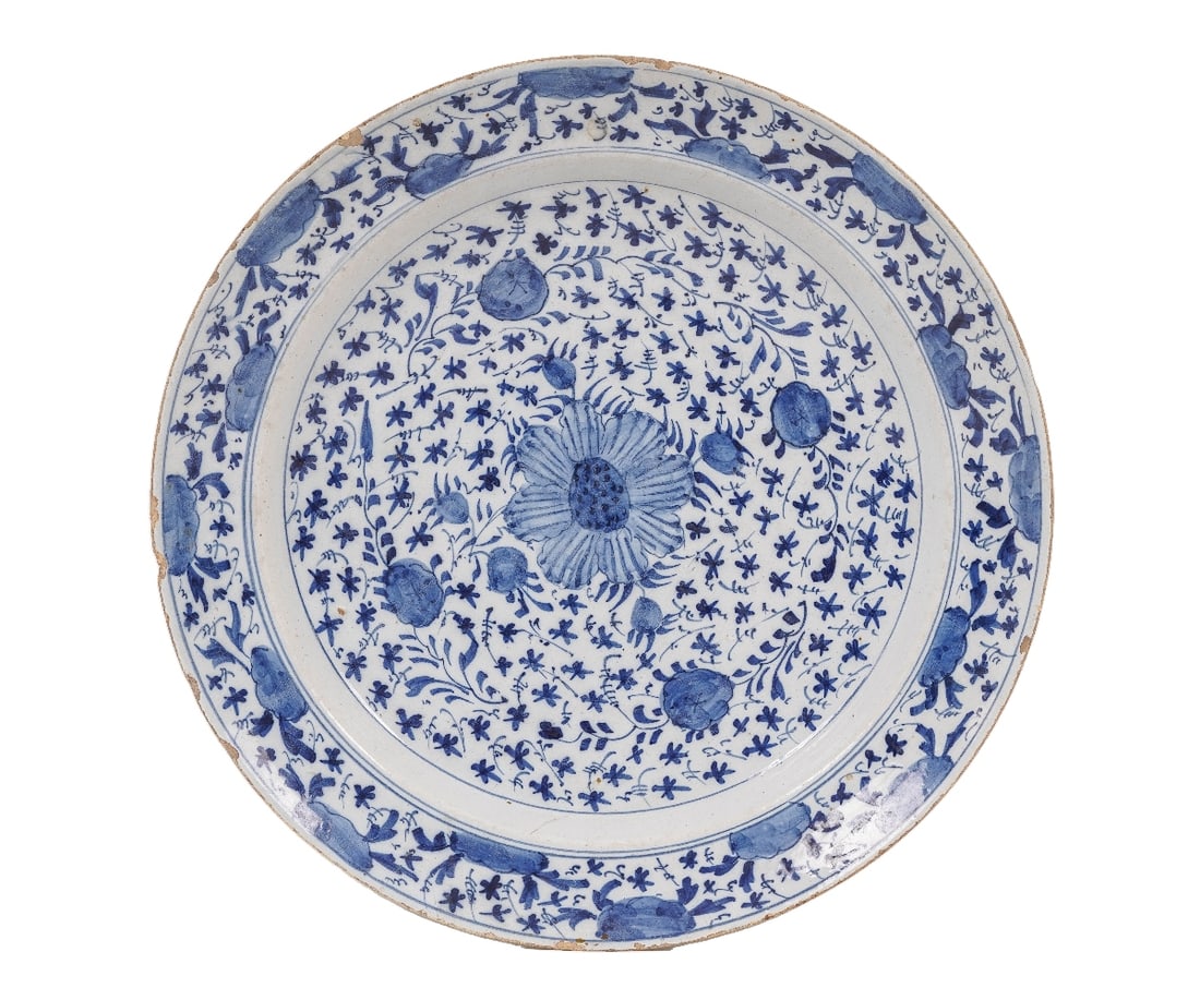 LARGE DELFT CHARGER (1 of 9)