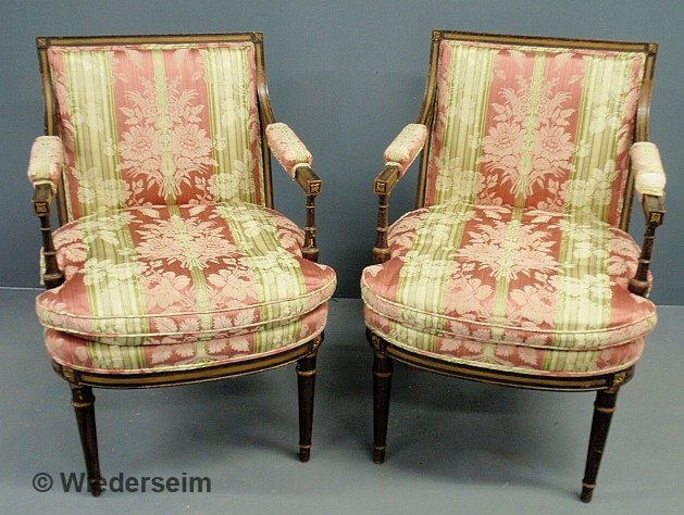Two French mahogany berg¬ères. 36"h.x24"w.x21"d., : Two French mahogany berg¬ères. 36"h.x24"w.x21"d., seats 19"h.