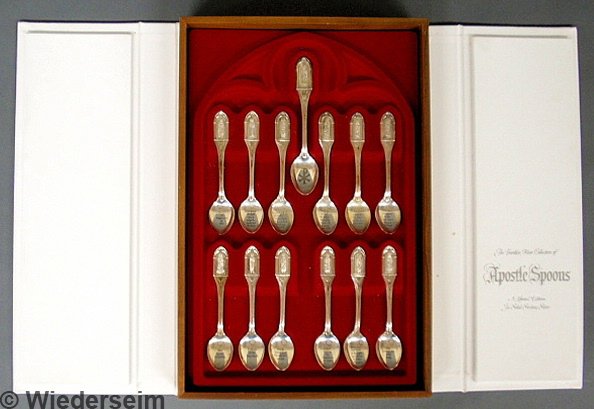 Franklin Mint Collection of thirteen sterling silv: Franklin Mint Collection of thirteen sterling silver apostle spoons in the original presentation case. Each 5.5"l.