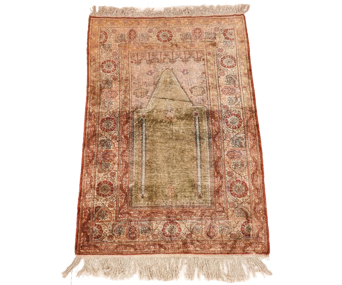 TURKISH PRAYER RUG (1 of 5)
