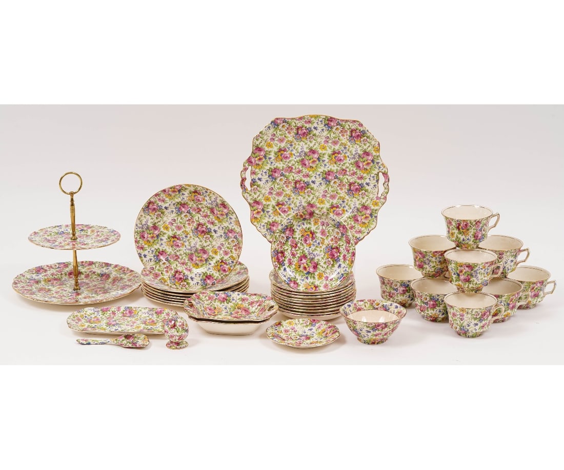 37 PIECE SET ROYAL WINTON (1 of 8)