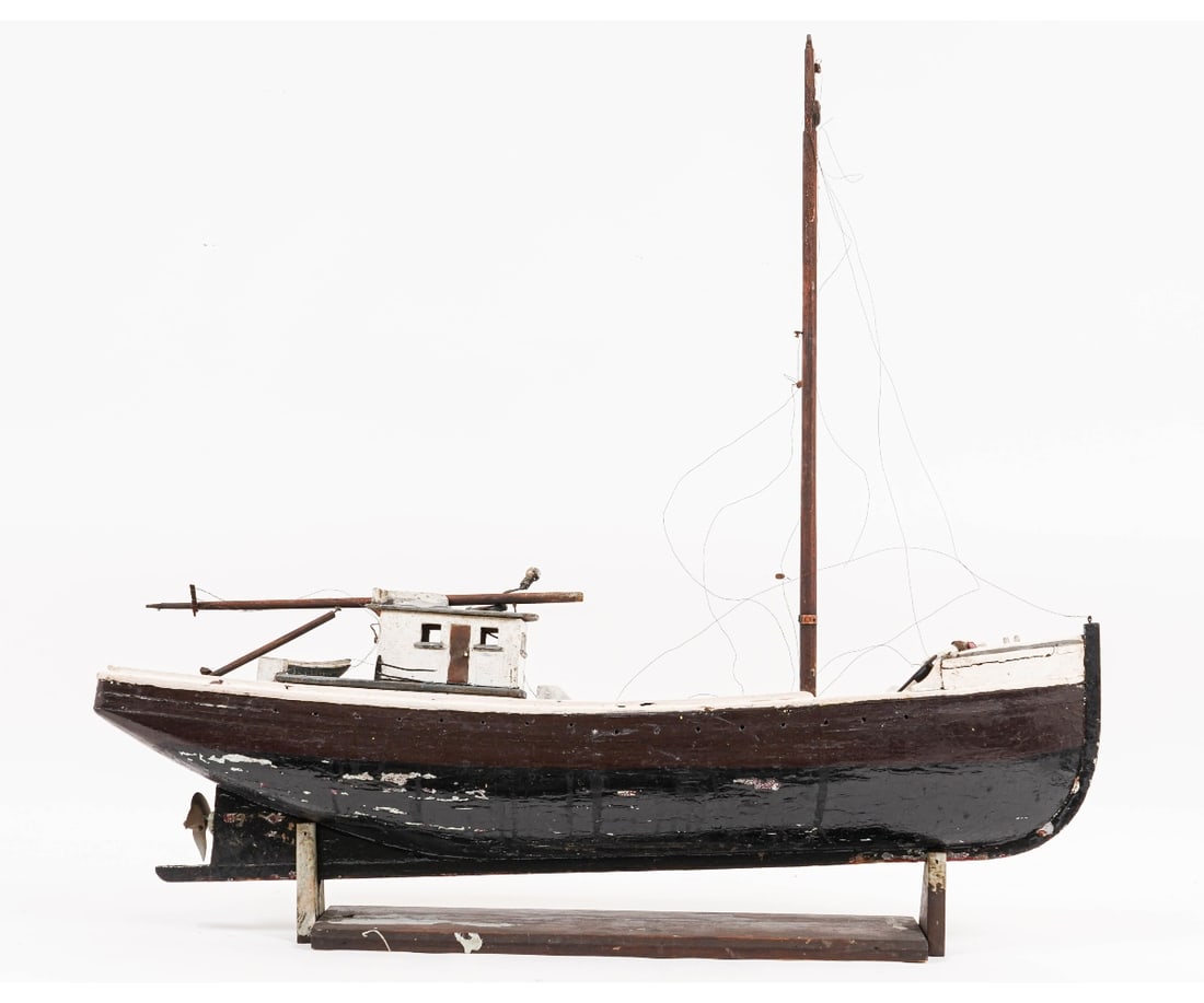 PRIMITIVE TRAWLER SHIP MODEL (1 of 5)