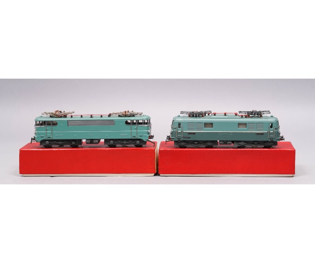 FRENCH VB HO ELECTRIC ENGINE (1 of 2)