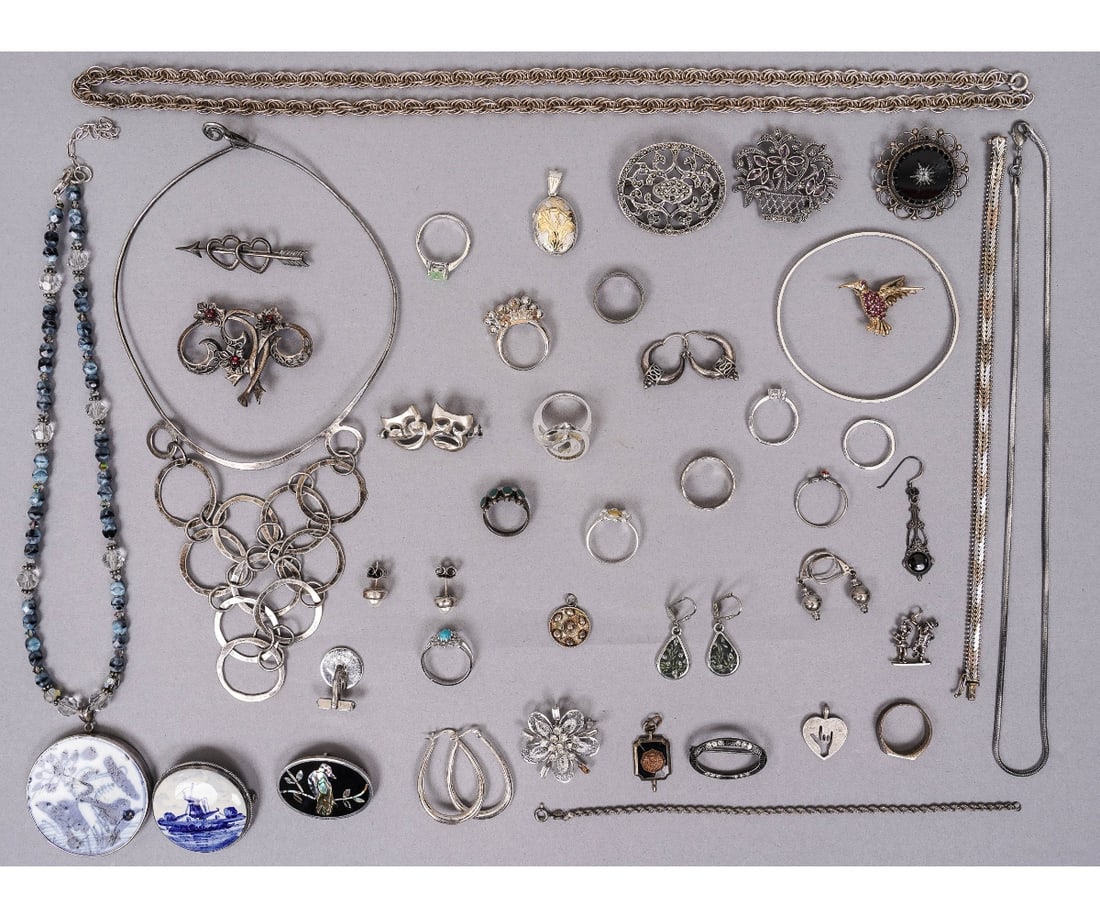 STERLING SILVER JEWELRY (1 of 9)