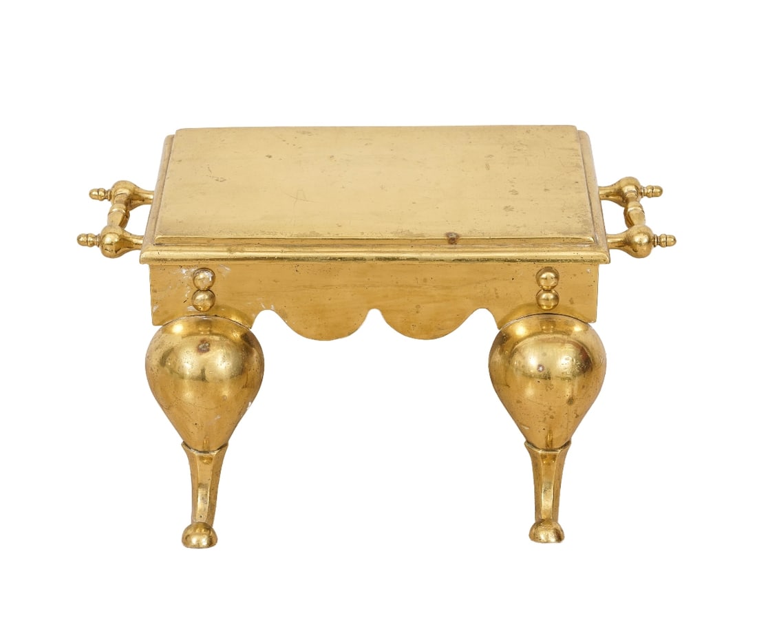 BRASS FOOTMAN (1 of 4)