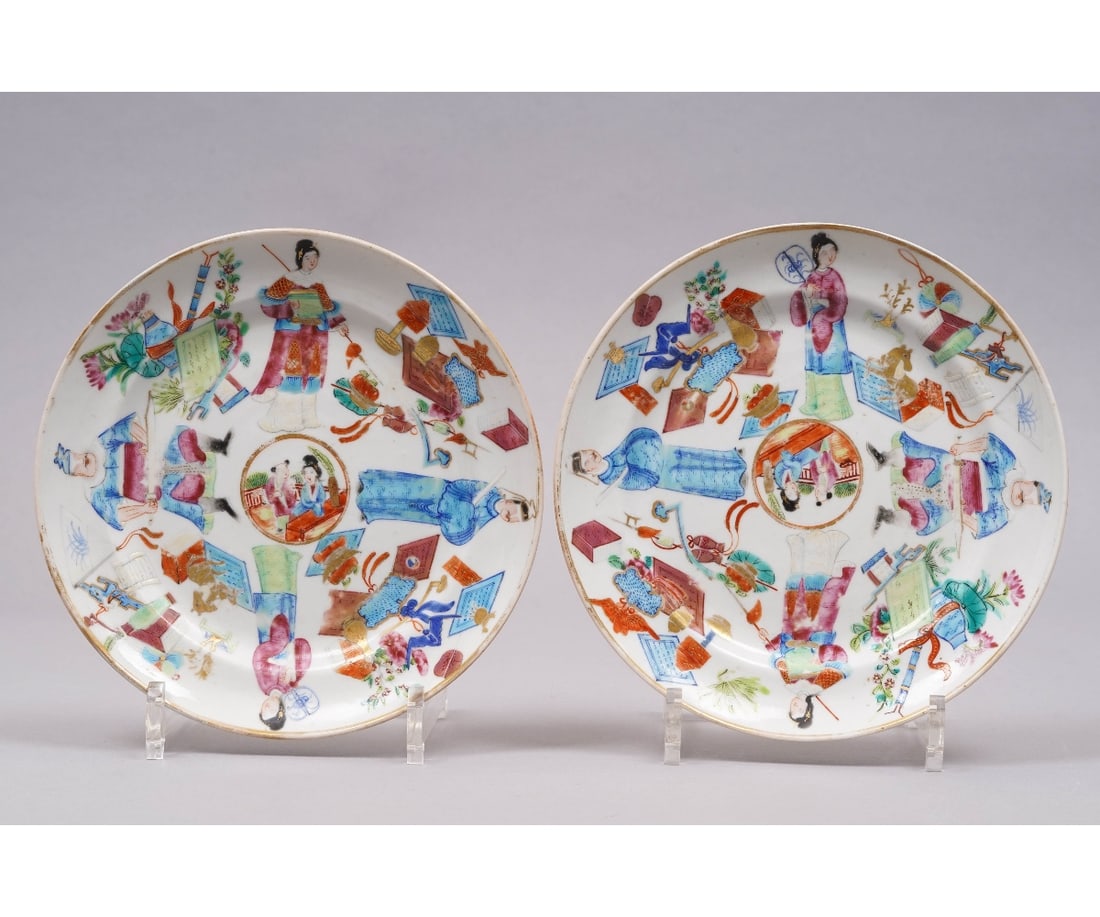 PAIR CHINESE PORCELAIN PLATES (1 of 5)