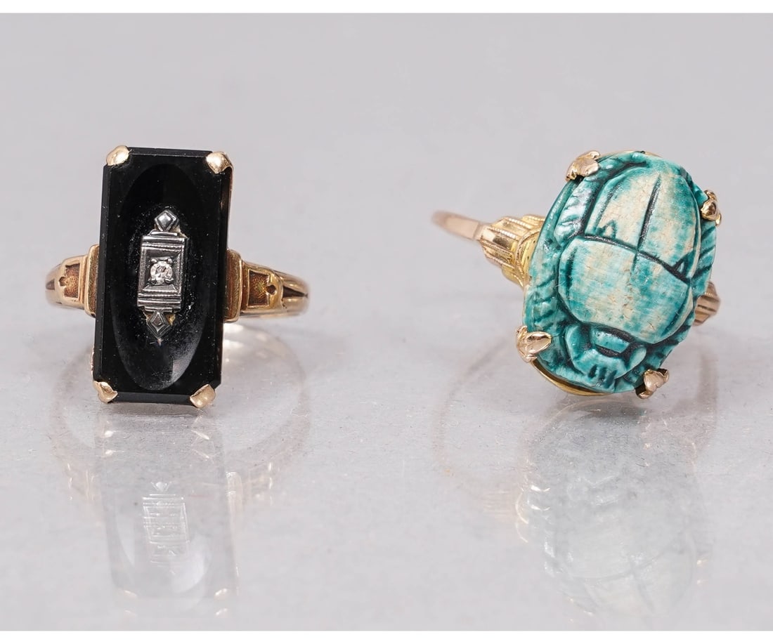 TWO LADIES GOLD RINGS (1 of 8)