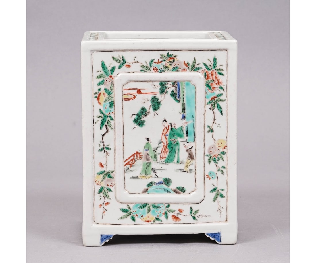 CHINESE PORCELAIN PLANTER (1 of 7)