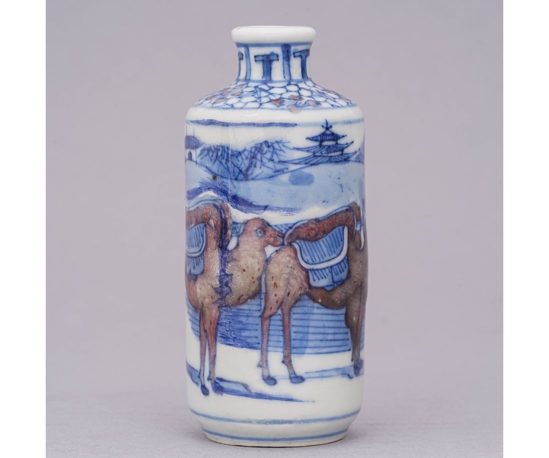 CHINESE BLUE & WHITE BOTTLE (1 of 6)