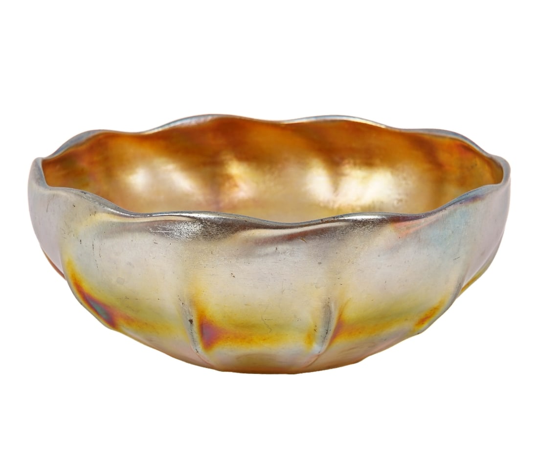 TIFFANY FAVRILE BOWL: Tiffany favrile glass bowl with crimped rim, signed. 3.25"h x 8"dia
