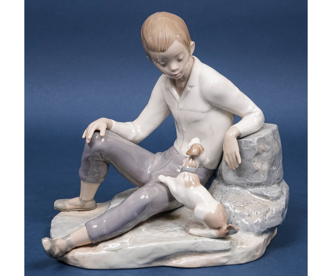 RARE LLADRO BOY WITH DOG (1 of 6)