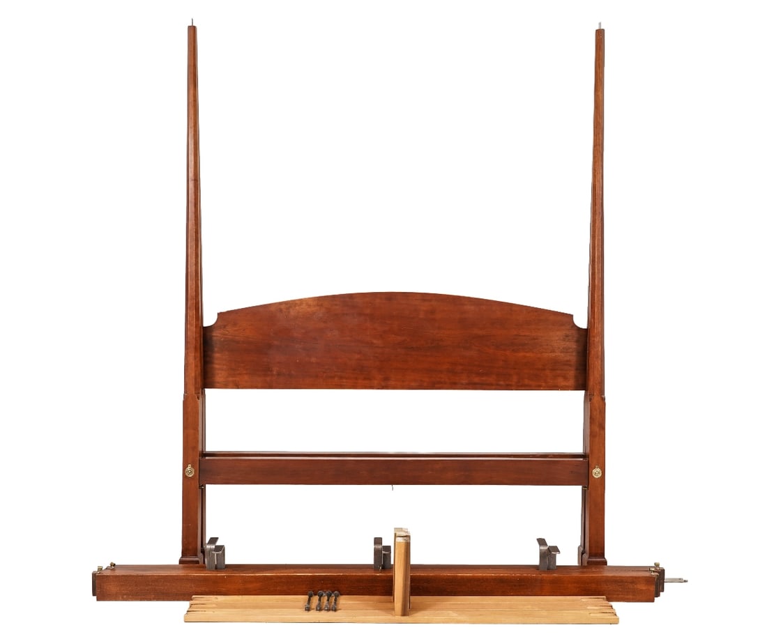 LOUIS A. IRION CHIPPENDALE STYLE BED (1 of 6)