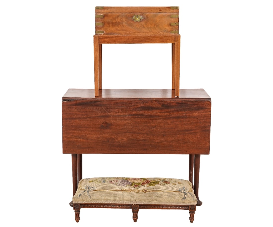 THREE PIECES FURNITURE (1 of 13)