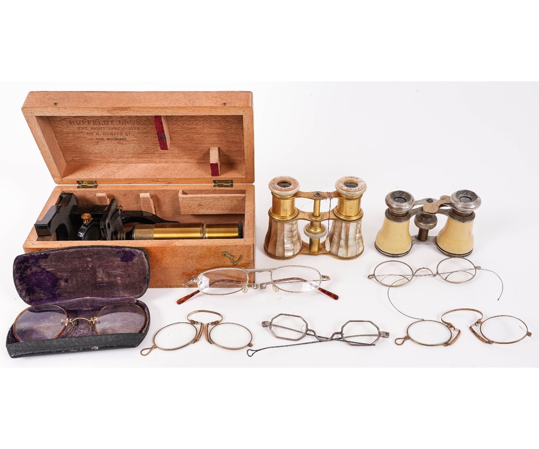 HUPFELDT BROS. MICROSCOPE etc. (1 of 8)