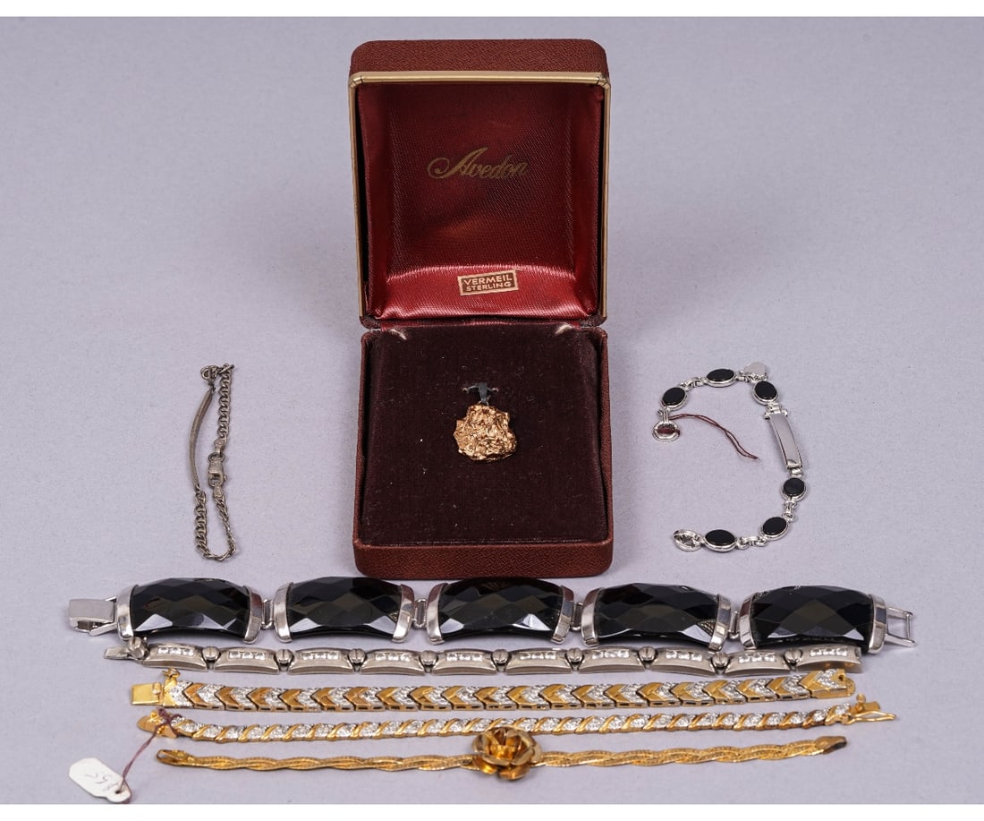 MISCELLANEOUS JEWELRY (1 of 8)