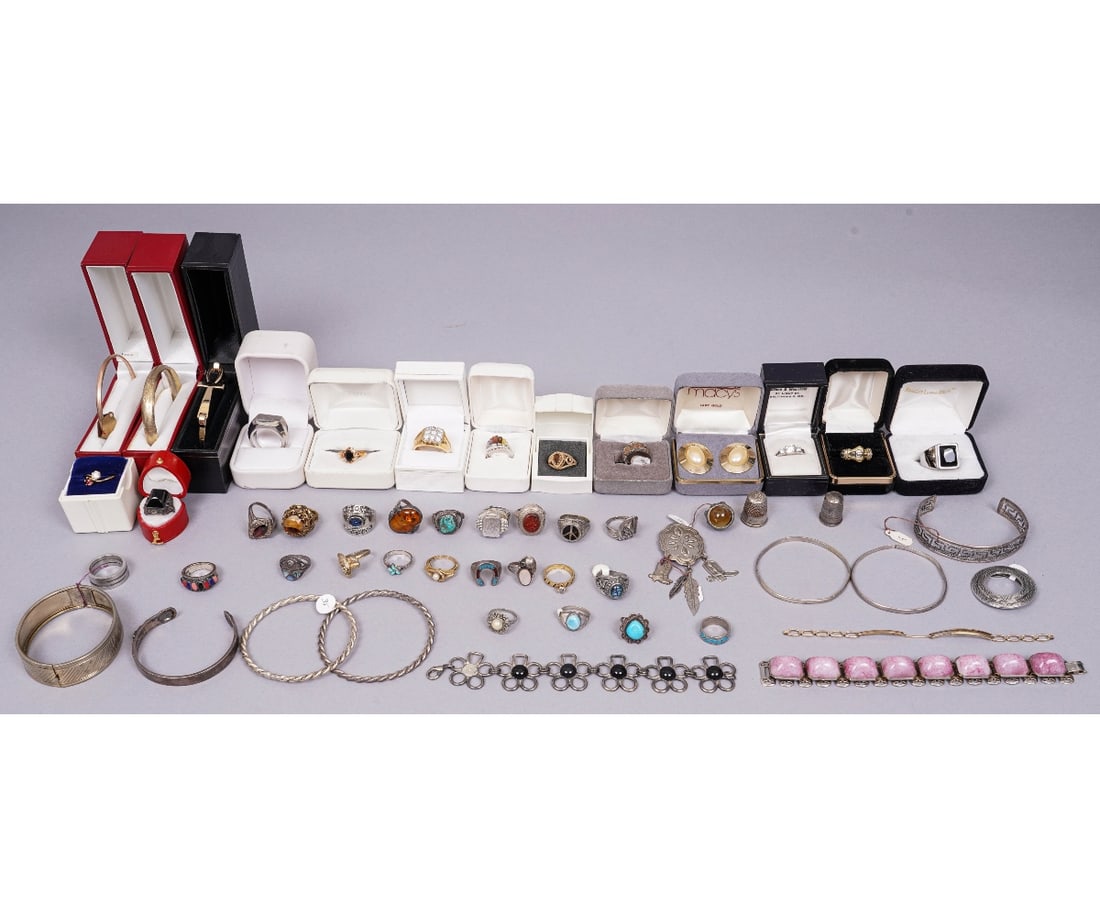 COSTUME JEWELRY (1 of 6)