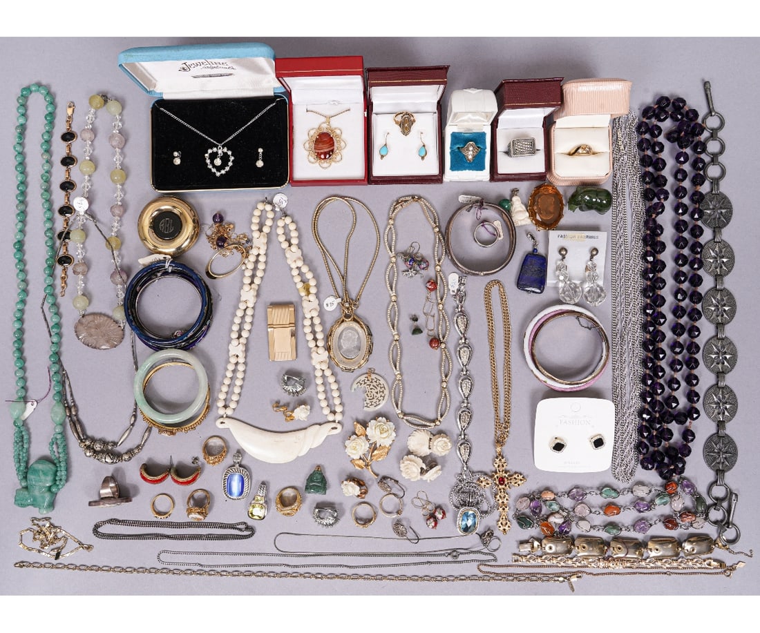 GROUPING COSTUME JEWELRY: Grouping of mostly costume jewelry, some marked Avon, to include bracelets, necklaces, rings etc. Longest: 109"l