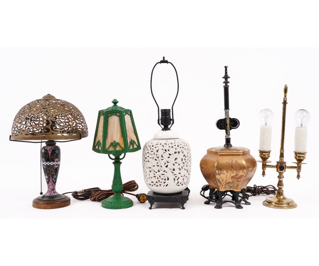 FIVE TABLE LAMPS (1 of 6)